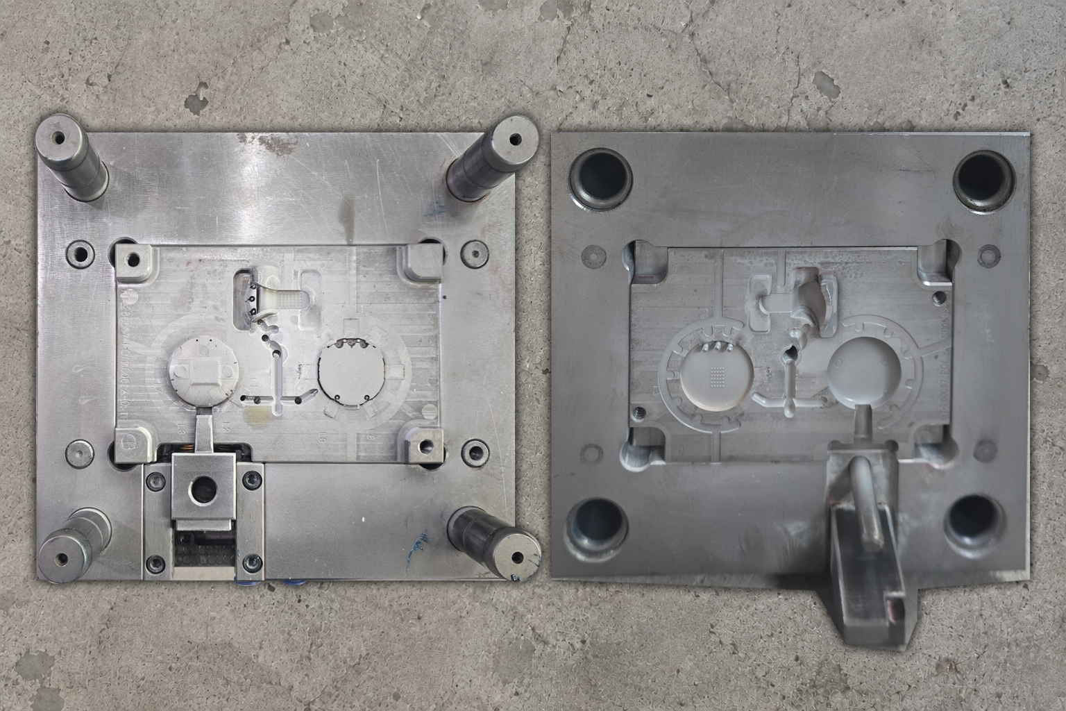 Two device housing and clip molds arranged side by side